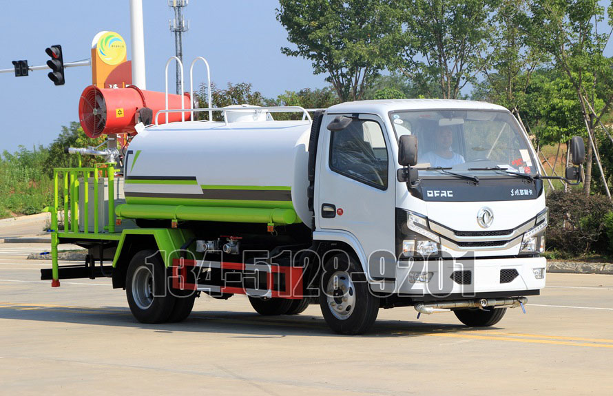 國(guó)六東風5噸噴霧灑水車