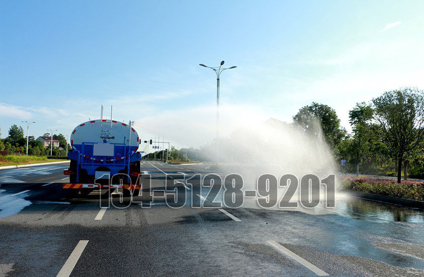 陝汽軒德12噸灑水車高位花灑圖片