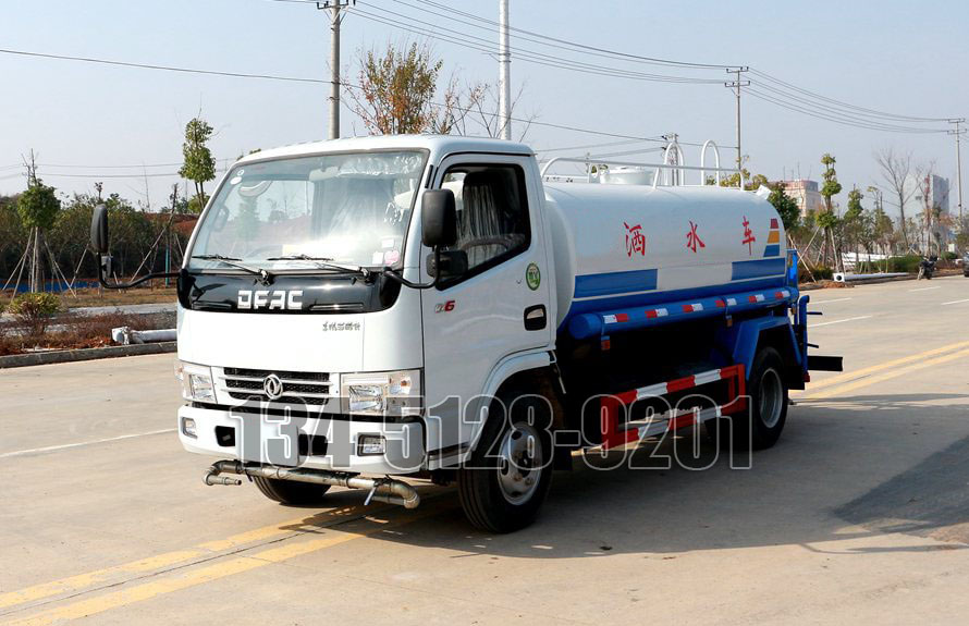 東風5噸灑水車