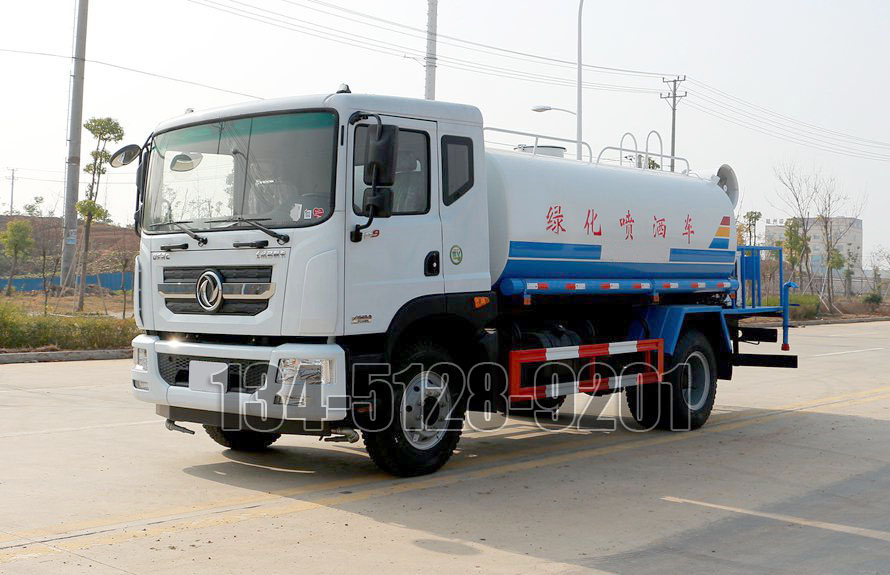 東風D9 12噸噴霧灑水車