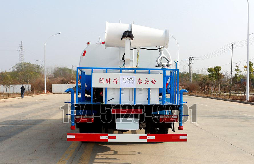 東風D9 12噸噴霧灑水車