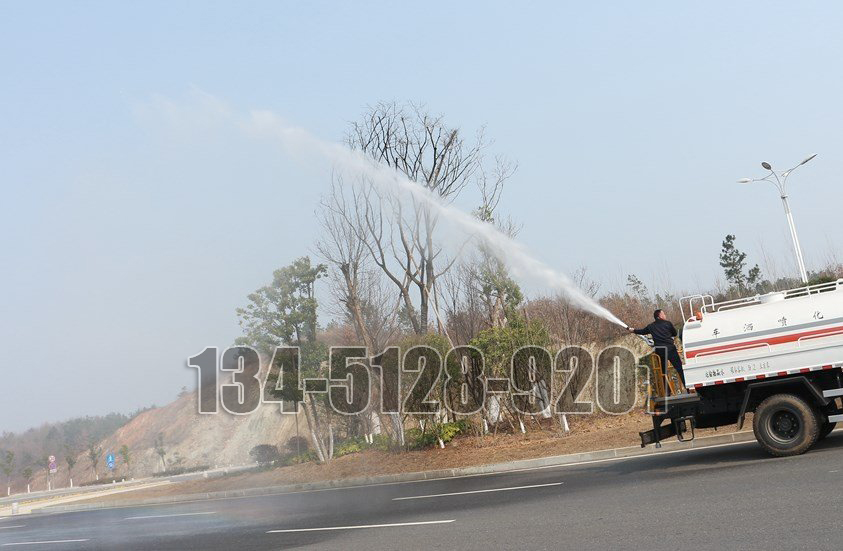 福田12噸公路灑水車綠化高炮實拍圖片