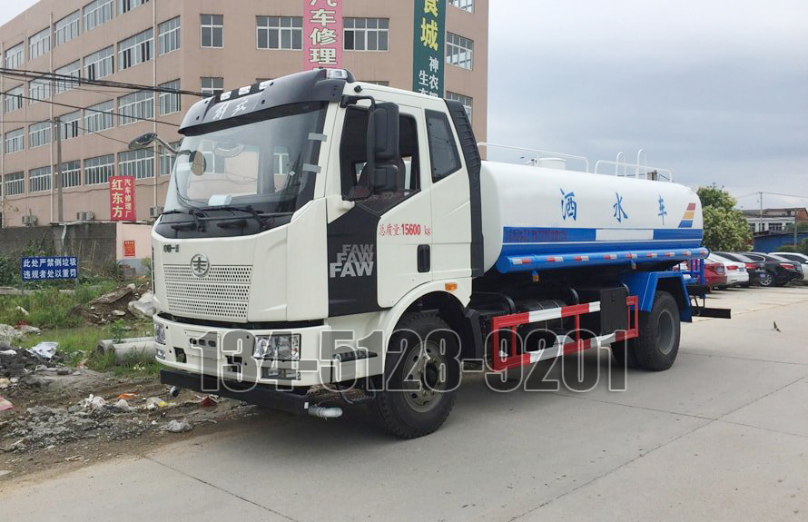 解放J6 12噸灑水車