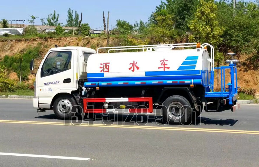 凱馬5噸灑水車