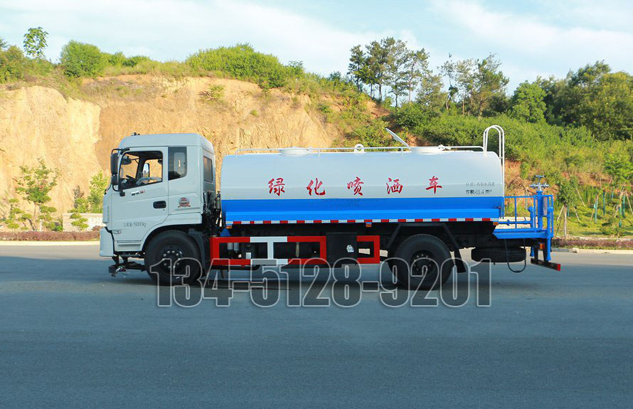 東風禦虎13噸灑水車