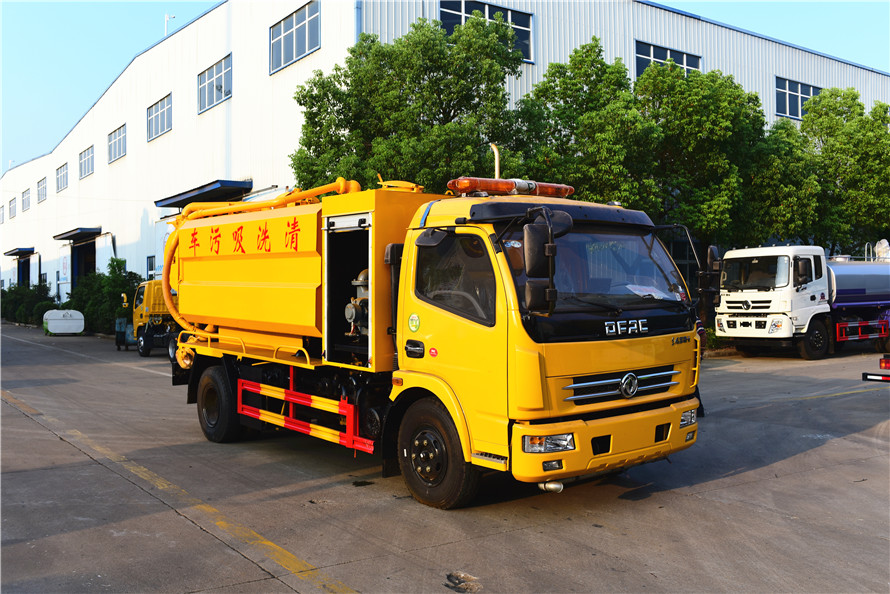 東風8立方清洗吸污車