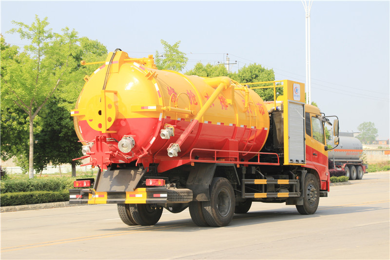 國(guó)六東風天錦帶副發(fā)15方吸污車