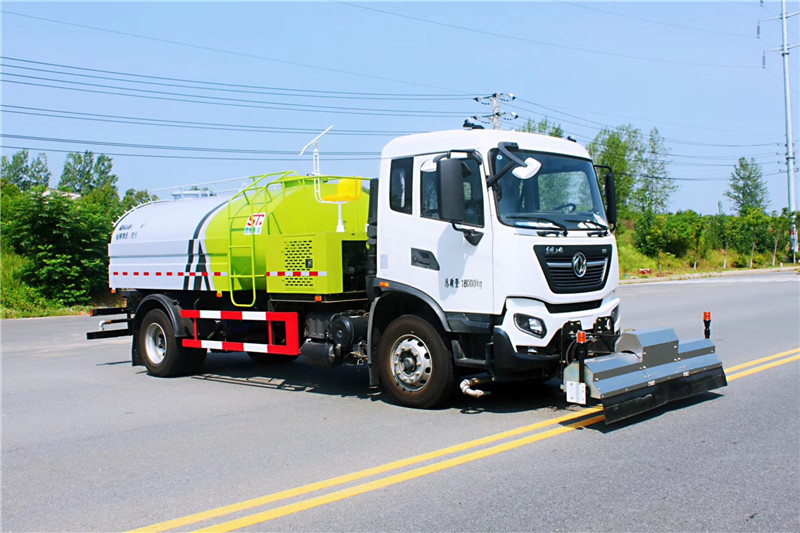 國(guó)六東風天錦9方 路面(miàn)清洗車