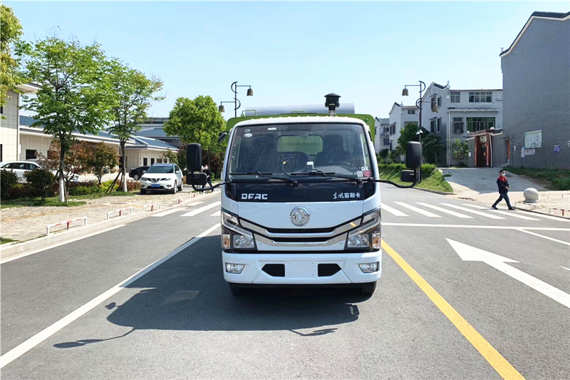 國(guó)六東風小多利卡5方 吸塵車