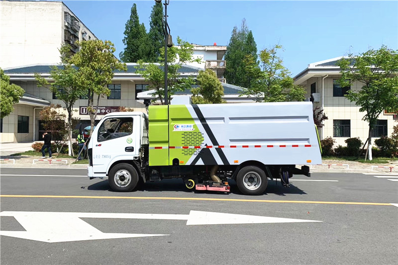 國(guó)六東風小多利卡5方 吸塵車