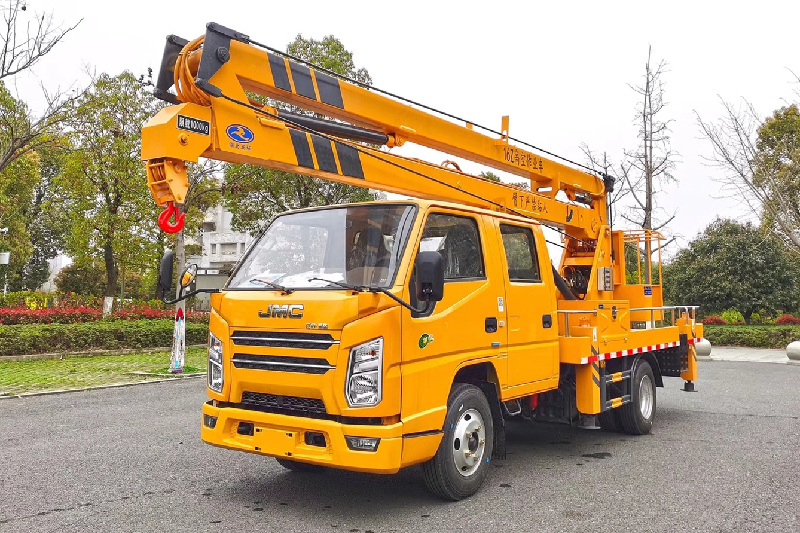 江鈴16米折臂式高空作業車